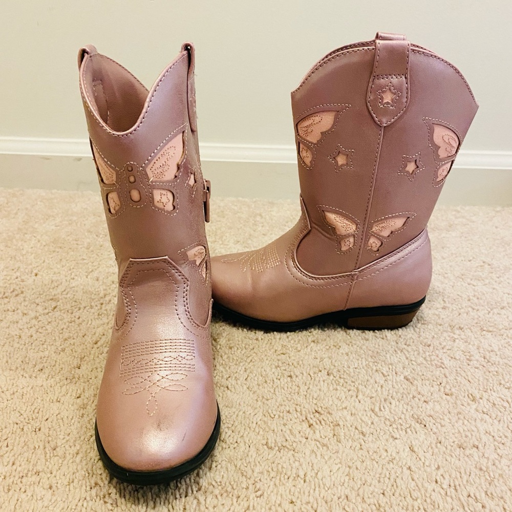 Girls boots